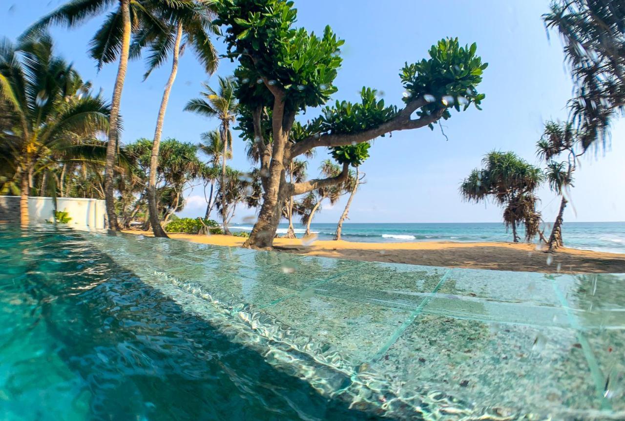 Naomi Beach Hotel Weligama Exterior foto
