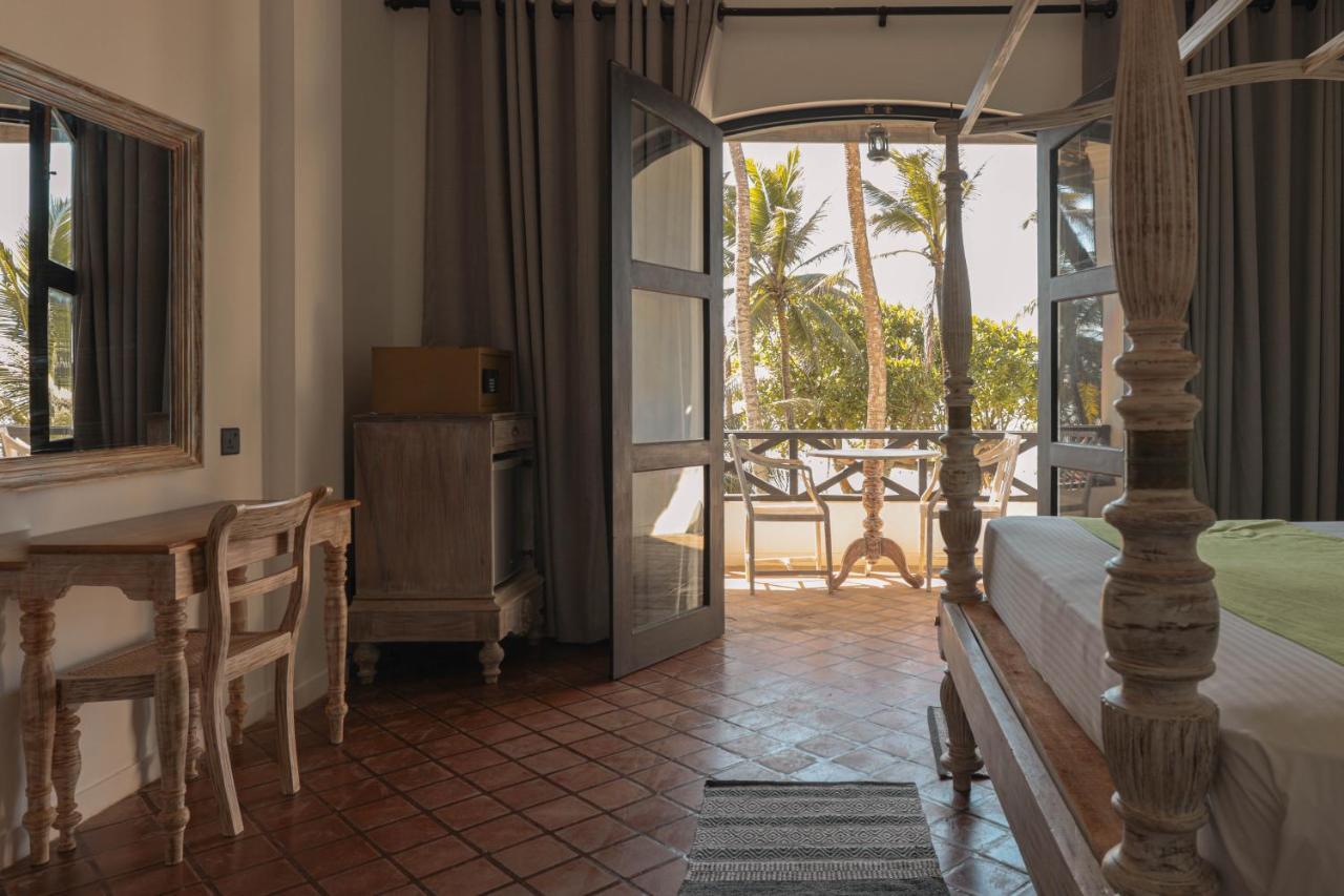 Naomi Beach Hotel Weligama Exterior foto