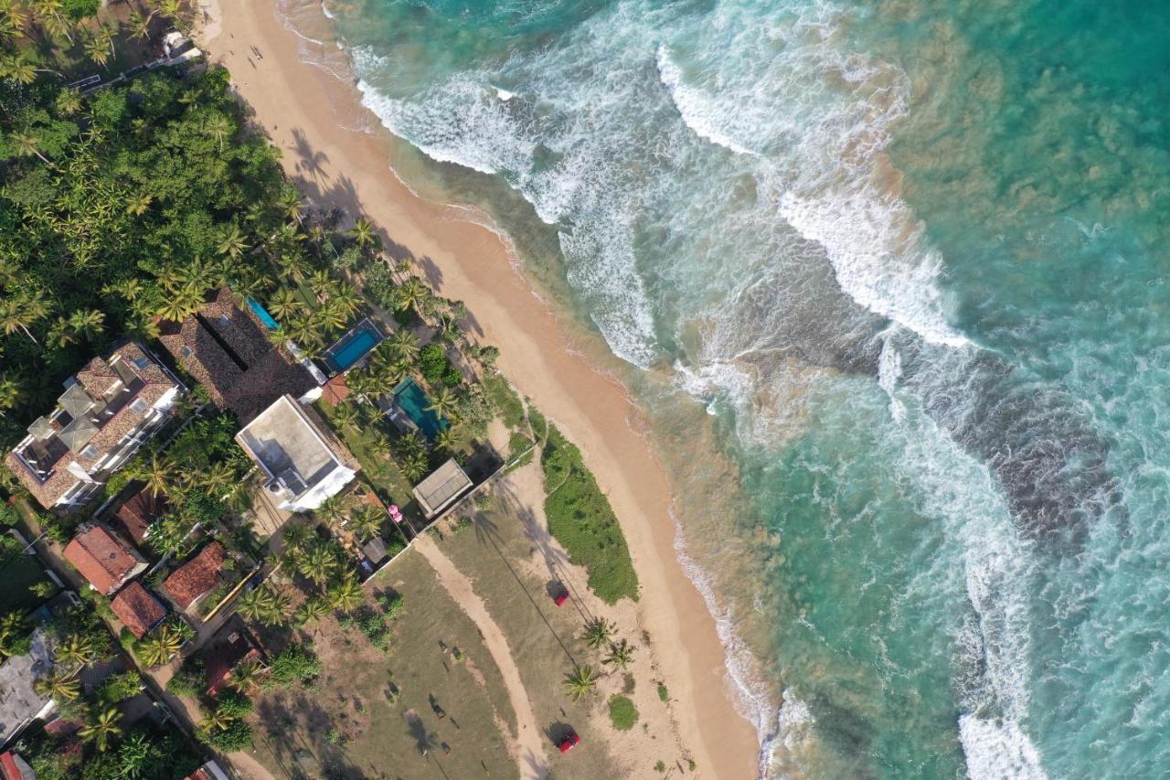 Naomi Beach Hotel Weligama Exterior foto